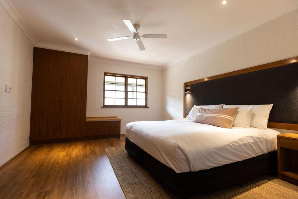 Wisemans Retreat Motel ไวส์แมนส์เฟอร์รี ภายนอก รูปภาพ